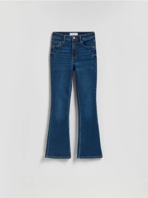 Reserved - Jeansy flare z krótszą nogawką - granatowy