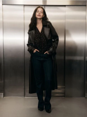 Reserved - Jeansy flare z przeszyciem - granatowy