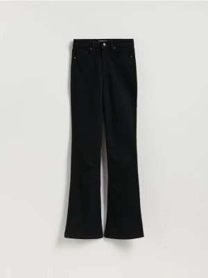 Reserved - Jeansy flare z wysokim stanem - czarny