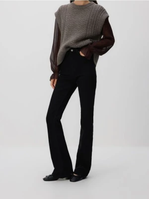 Reserved - Jeansy flare z wysokim stanem - czarny