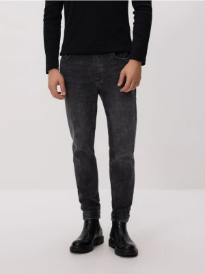 Reserved - Jeansy jogger fit - szary