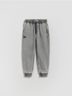 Reserved - Jeansy jogger - jasnoszary