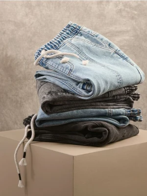 Reserved - Jeansy jogger - niebieski