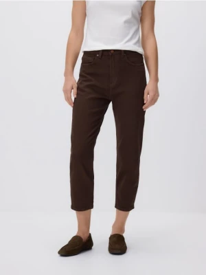 Reserved - Jeansy mom fit slim z krótszą nogawką - dark grey jeans