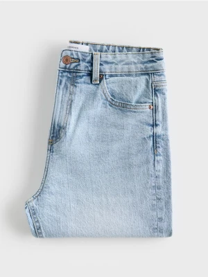 Reserved - Jeansy mom fit slim z krótszą nogawką - niebieski