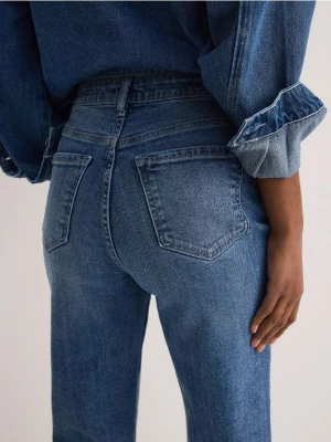 Reserved - Jeansy mom fit z rozcięciem - niebieski