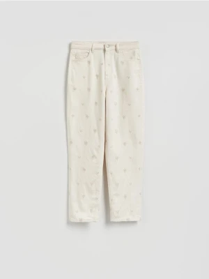 Reserved - Jeansy mom z haftem - złamana biel
