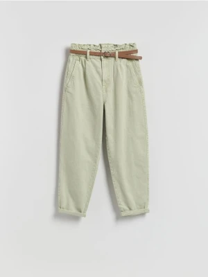 Reserved - Jeansy paperbag z paskiem - zielony