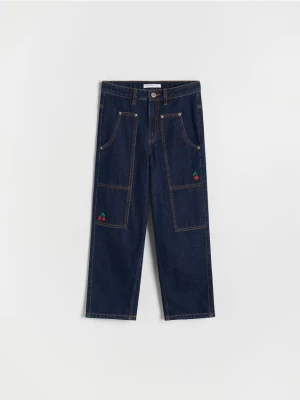 Reserved - Jeansy skater z haftem - granatowy