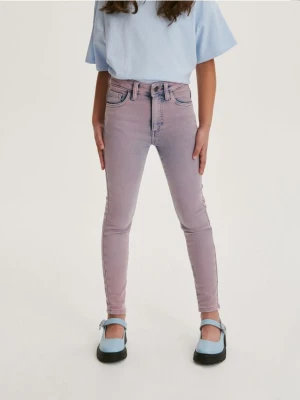 Reserved - Jeansy skinny high waist z efektem sprania - fioletowy