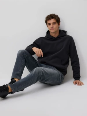 Reserved - Jeansy slim fit z efektem sprania - granatowy