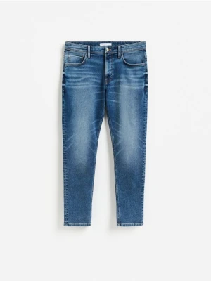 Reserved - Jeansy slim fit z efektem sprania - niebieski