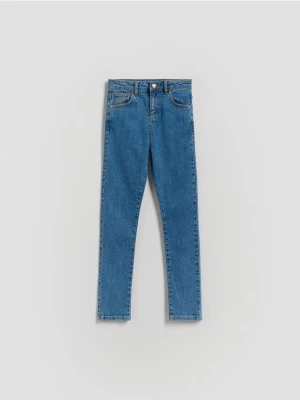 Reserved - Jeansy slim fit z guzikiem w serce - niebieski
