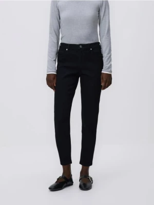 Reserved - Jeansy slim push up - czarny