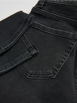 Reserved - Jeansy slim z dłuższą nogawką - czarny