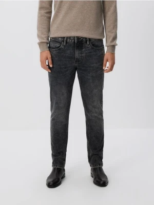 Reserved - Jeansy slim z efektem sprania - czarny
