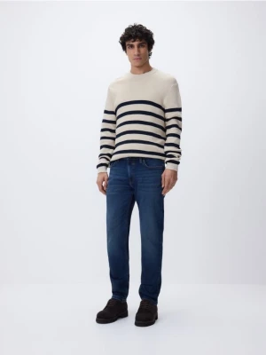 Reserved - Jeansy slim z efektem sprania - granatowy