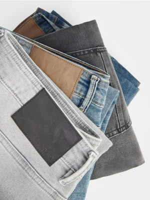 Reserved - Jeansy slim z efektem sprania - jasnoszary