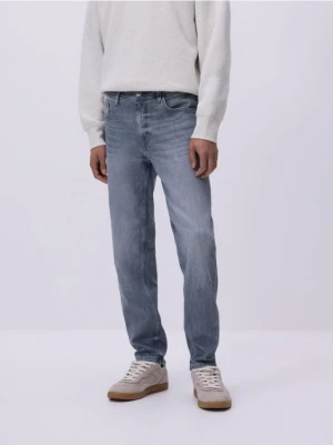 Reserved - Jeansy slim z efektem sprania - jasnoszary