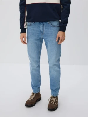 Reserved - Jeansy slim z efektem sprania - niebieski