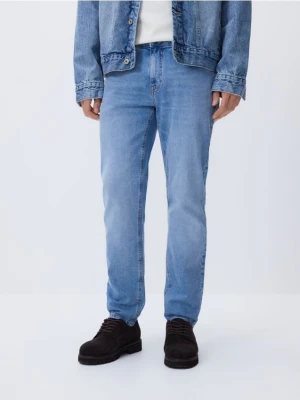 Reserved - Jeansy slim z efektem sprania - niebieski