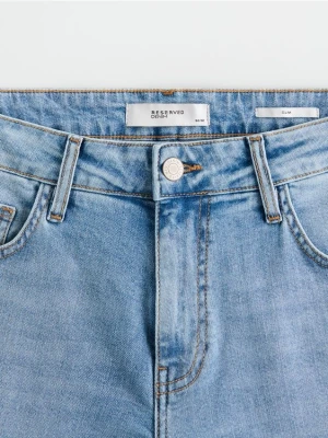 Reserved - Jeansy slim z efektem sprania - niebieski