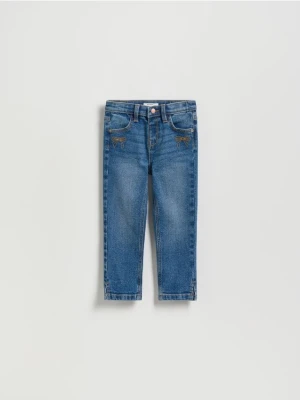 Reserved - Jeansy slim z haftem - niebieski
