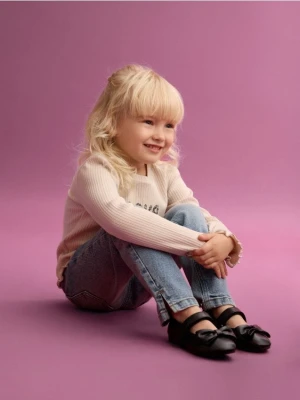 Reserved - Jeansy slim z haftem - niebieski