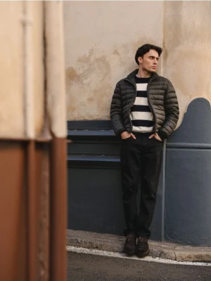 Reserved - Jeansy straight fit - czarny