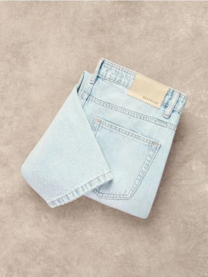 Reserved - Jeansy straight z efektem sprania - niebieski