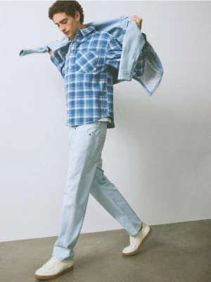 Reserved - Jeansy straight z efektem sprania - niebieski