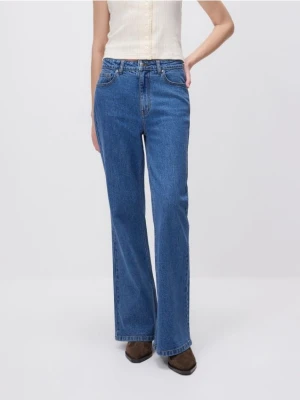 Reserved - Jeansy straight z haftem - indigo jeans