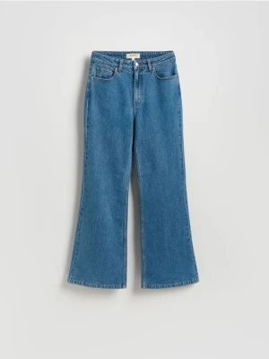 Reserved - Jeansy straight z haftem - indigo jeans