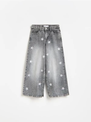 Reserved - Jeansy super wide leg w gwiazdki - szary