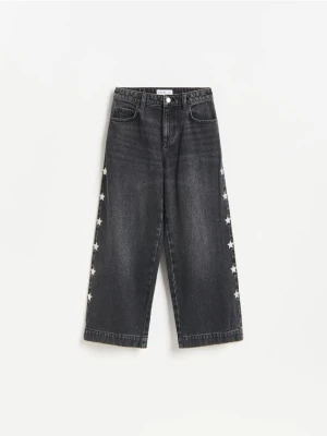 Reserved - Jeansy super wide leg z haftem - czarny