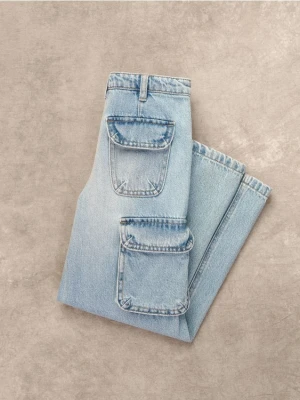 Reserved - Jeansy super wide leg z kieszeniami cargo - niebieski