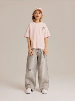 Reserved - Jeansy super wide leg z łańcuchem - jasnoszary