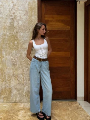 Reserved - Jeansy wide leg baggy - niebieski