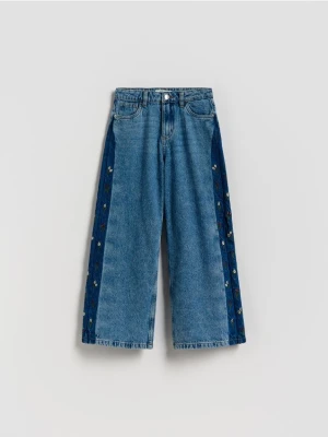 Reserved - Jeansy wide leg z haftem - niebieski