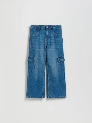 Reserved - Jeansy wide leg z kieszeniami cargo - niebieski