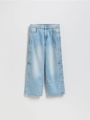 Reserved - Jeansy wide leg z napami - niebieski