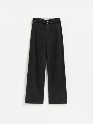 Reserved - Jeansy wide leg z paskiem - czarny