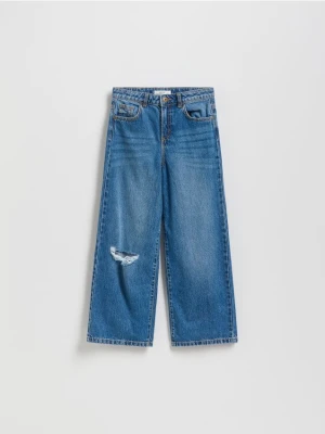 Reserved - Jeansy wide leg z przetarciem - niebieski