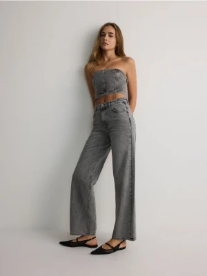 Reserved - Jeansy z aplikacją na nogawkach - szary