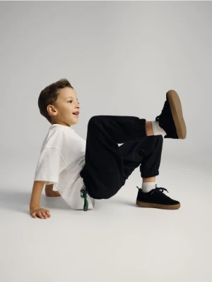 Reserved - Joggery z brelokiem - czarny