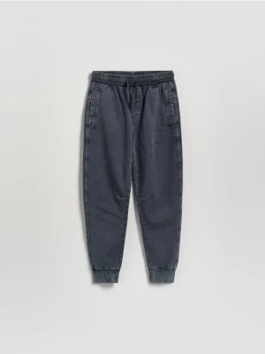 Zdjęcie produktu Reserved - Joggery z efektem sprania - granatowy