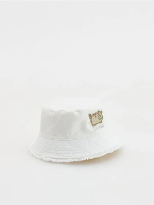 Reserved - Kapelusz bucket hat Pusheen - złamana biel