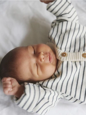 Reserved - Kardigan w paski - kremowy