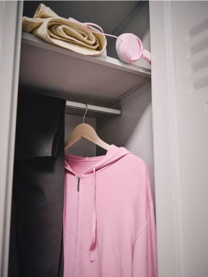 Reserved - Kardigan z dodatkiem wełny - różowy