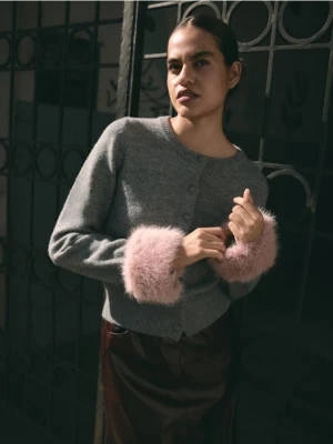 Zdjęcie produktu Reserved - Kardigan z futrzanymi mankietami - szary